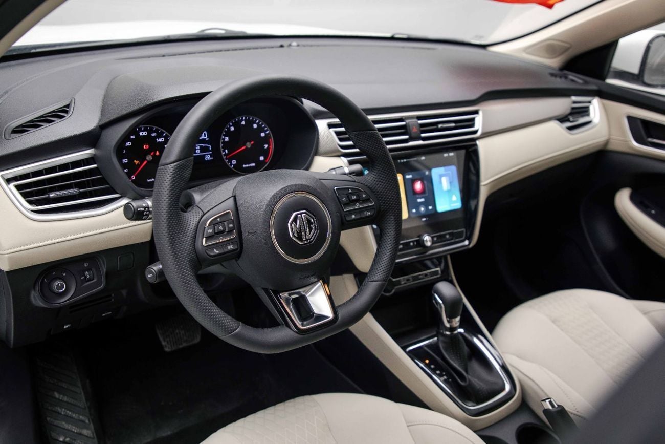 MG 5 STANDARD STD 1.5L - White Inside Beige | Export Only