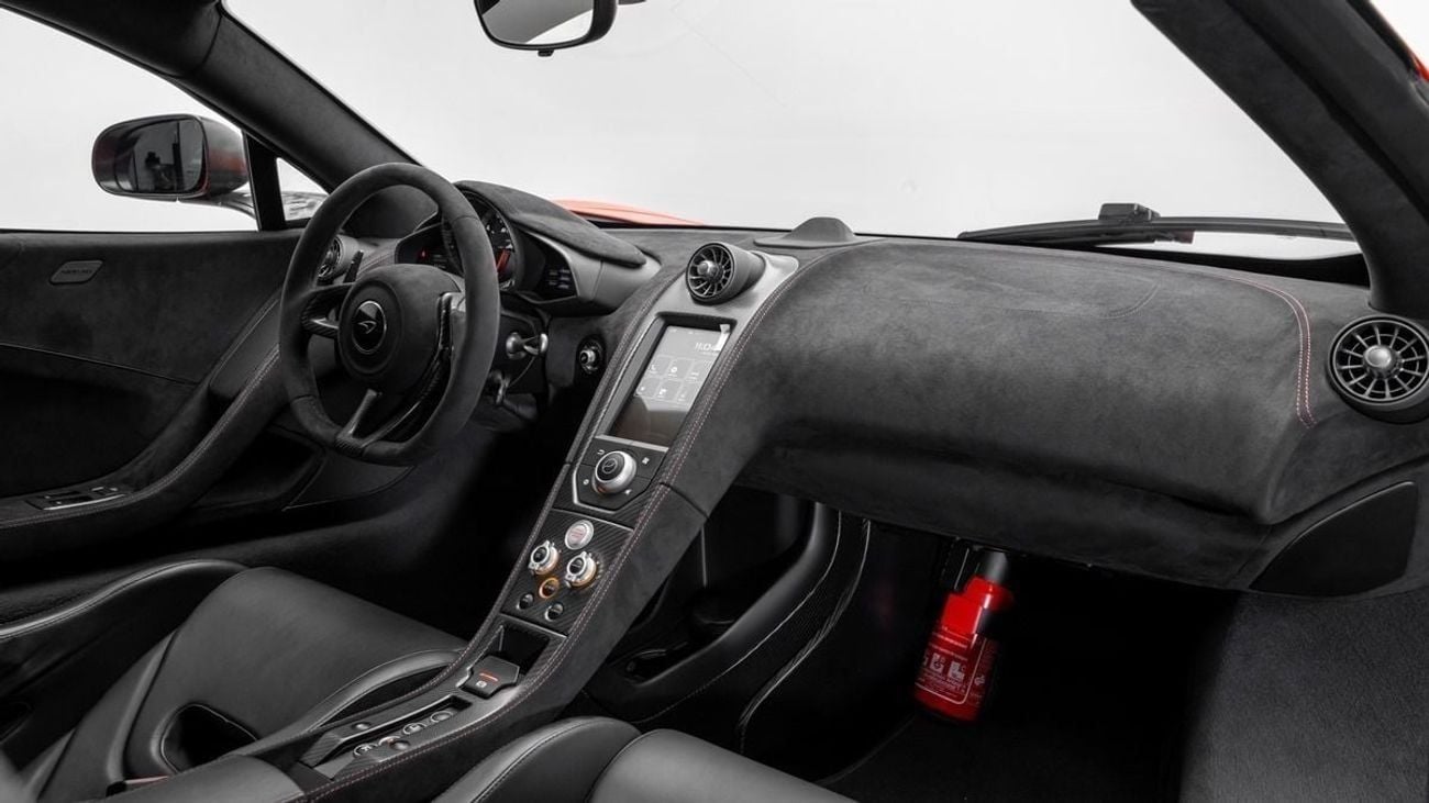 McLaren 675LT COUPE - 2016 - GCC Specs - Delivery Mileage
