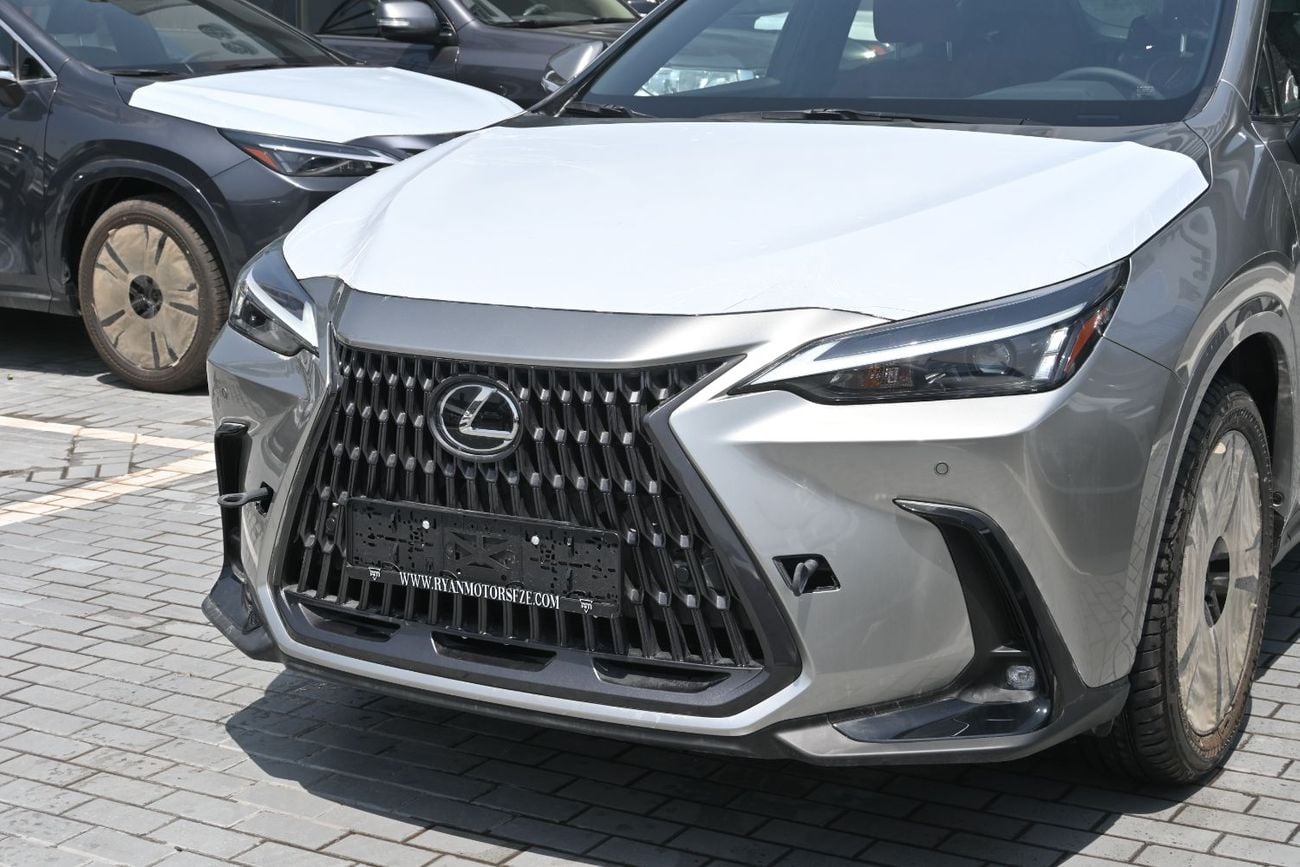 Lexus NX 350h Luxury 2.5L Hybrid AWD, Color Sonic Titanium