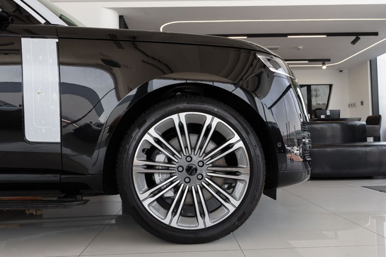 Land Rover Range Rover AUTOBIOGRAPHY P400 Range Rover Vogue Autobiography P400 | AWD | V6 | 2026 | GCC Specs