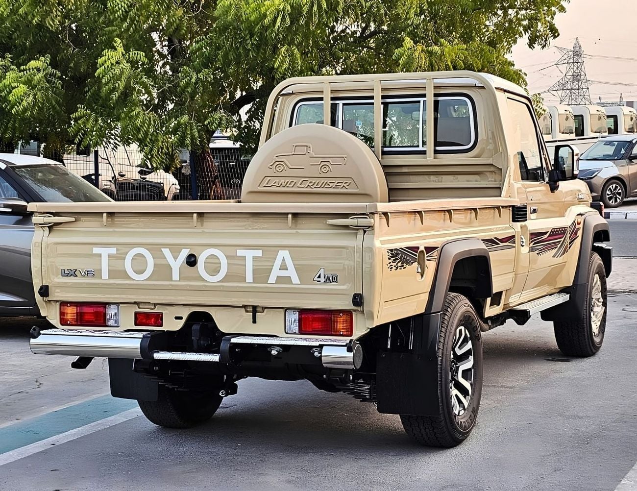 Toyota Land Cruiser Pick Up LC79 SINGLE CABIN || 4.0L PETROL V6 A/T | RADAR | FULL OPTION (CODE # SC)