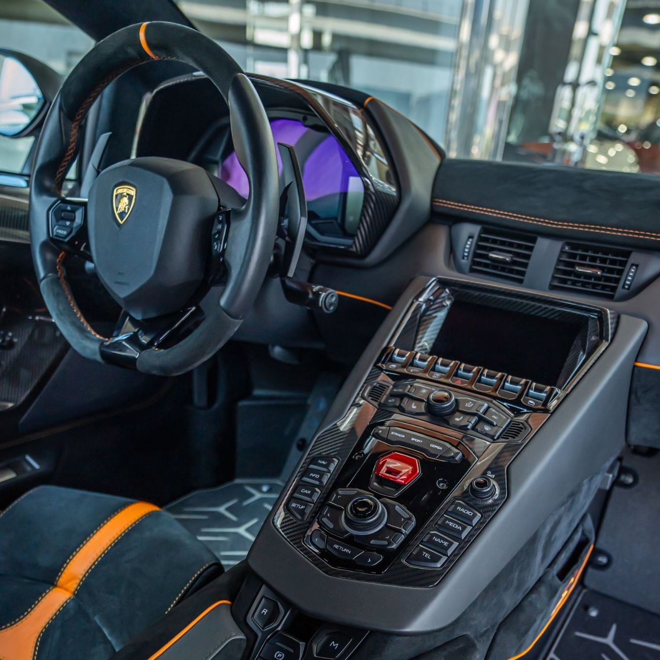 لامبورغيني أفينتادور LP 750