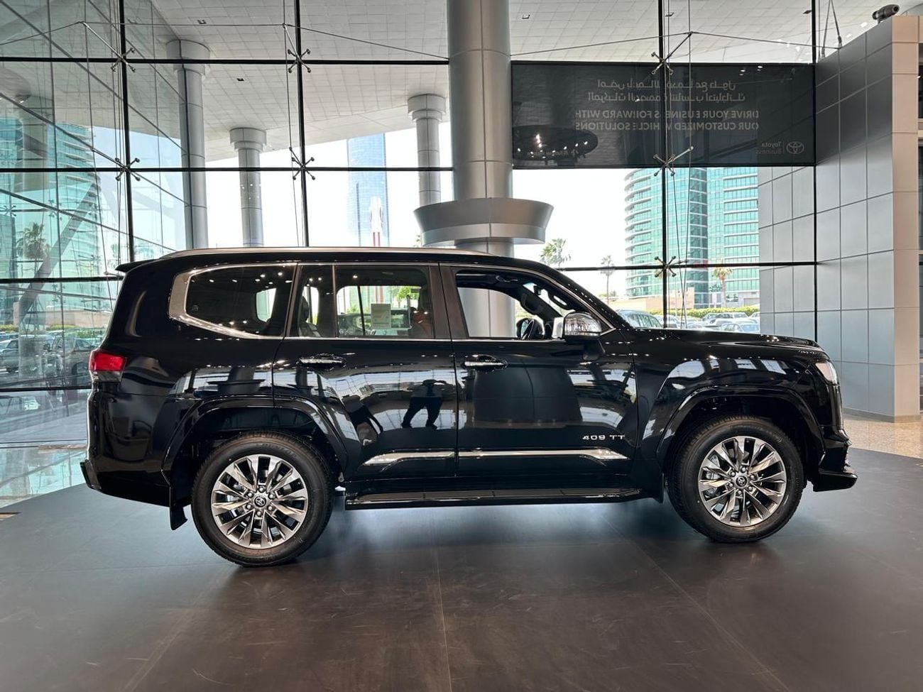 Toyota Land Cruiser VXR