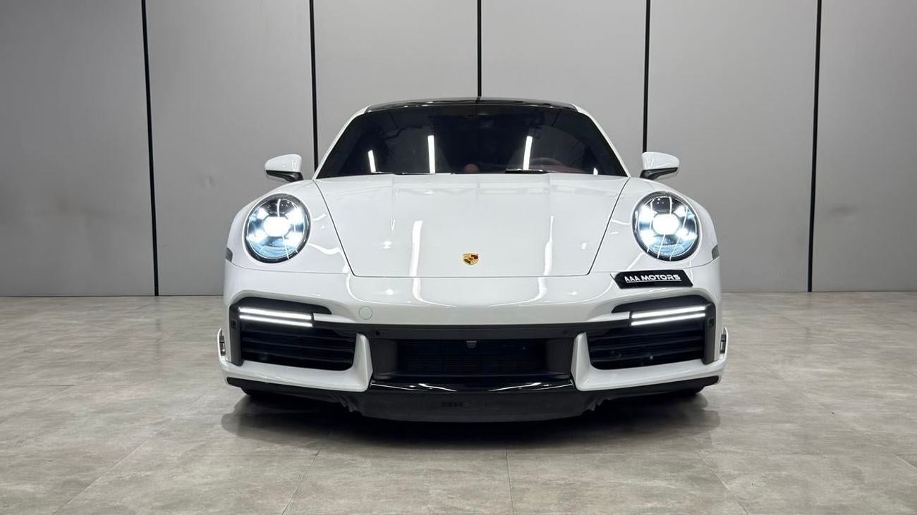 Porsche 911 TURBO GCC under warranty