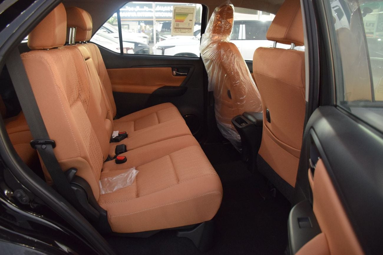 Toyota Fortuner SR5