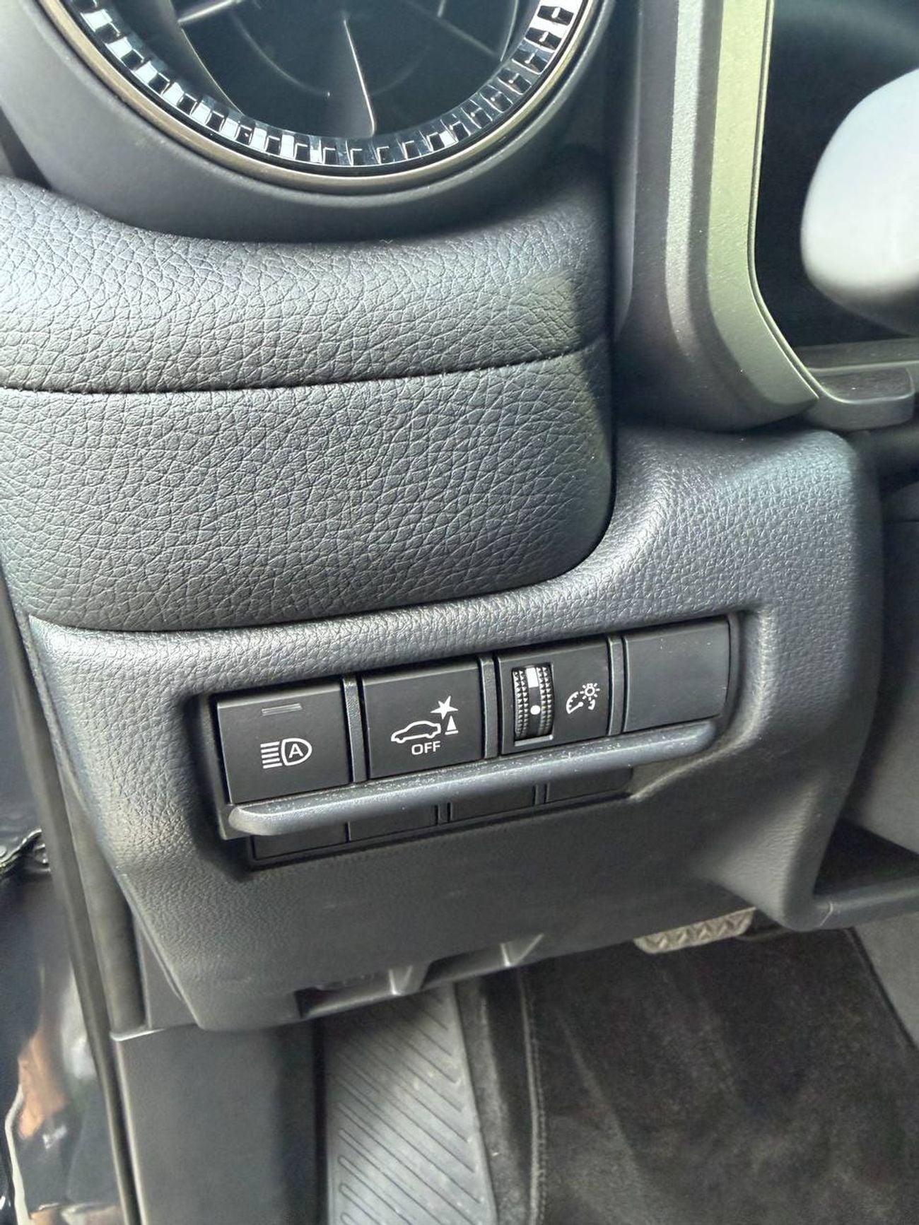 Toyota Land Cruiser VXR 2026 Toyota Prado Adventure – GCC Specs