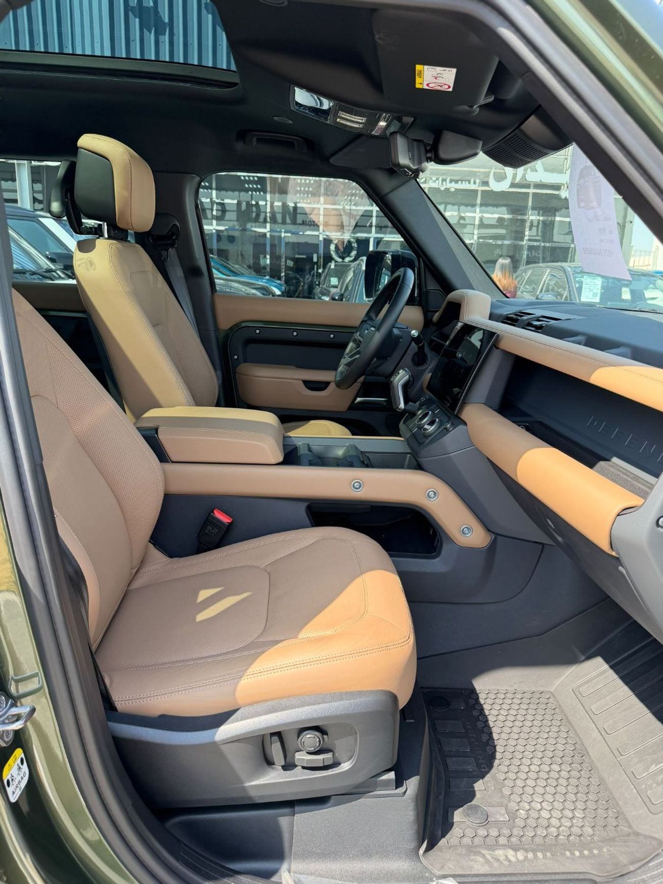 Land Rover Defender 110 X-DYNAMIC SE P400