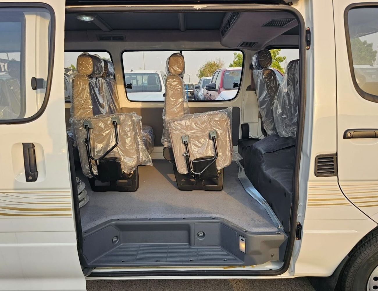 Jincheng Hiace JINCHENG MINIBUS || PASSENGER | 2.2L PETROL M/T FABRIC SEATS(CODE#JJP)