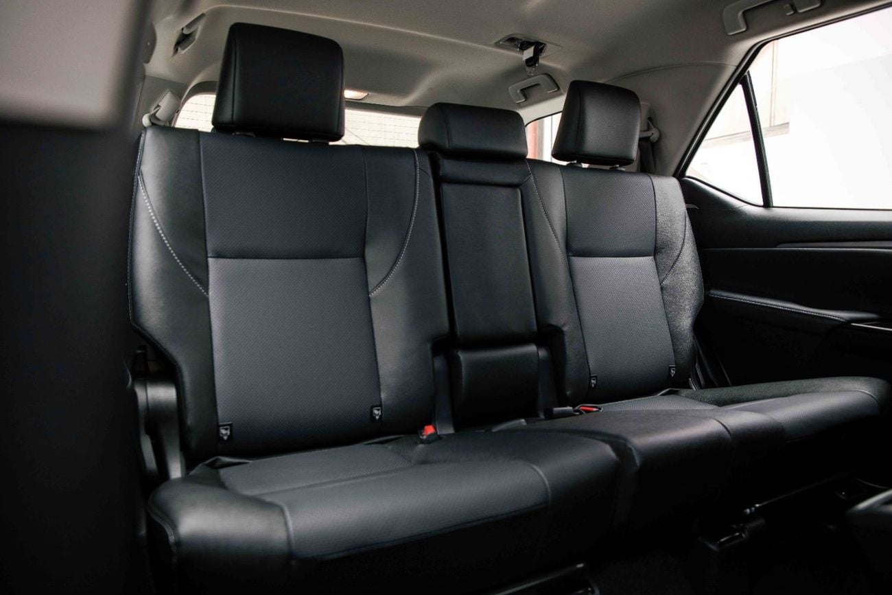 Toyota Fortuner SR5 4.0L - Attitude Black Inside Black | Export
