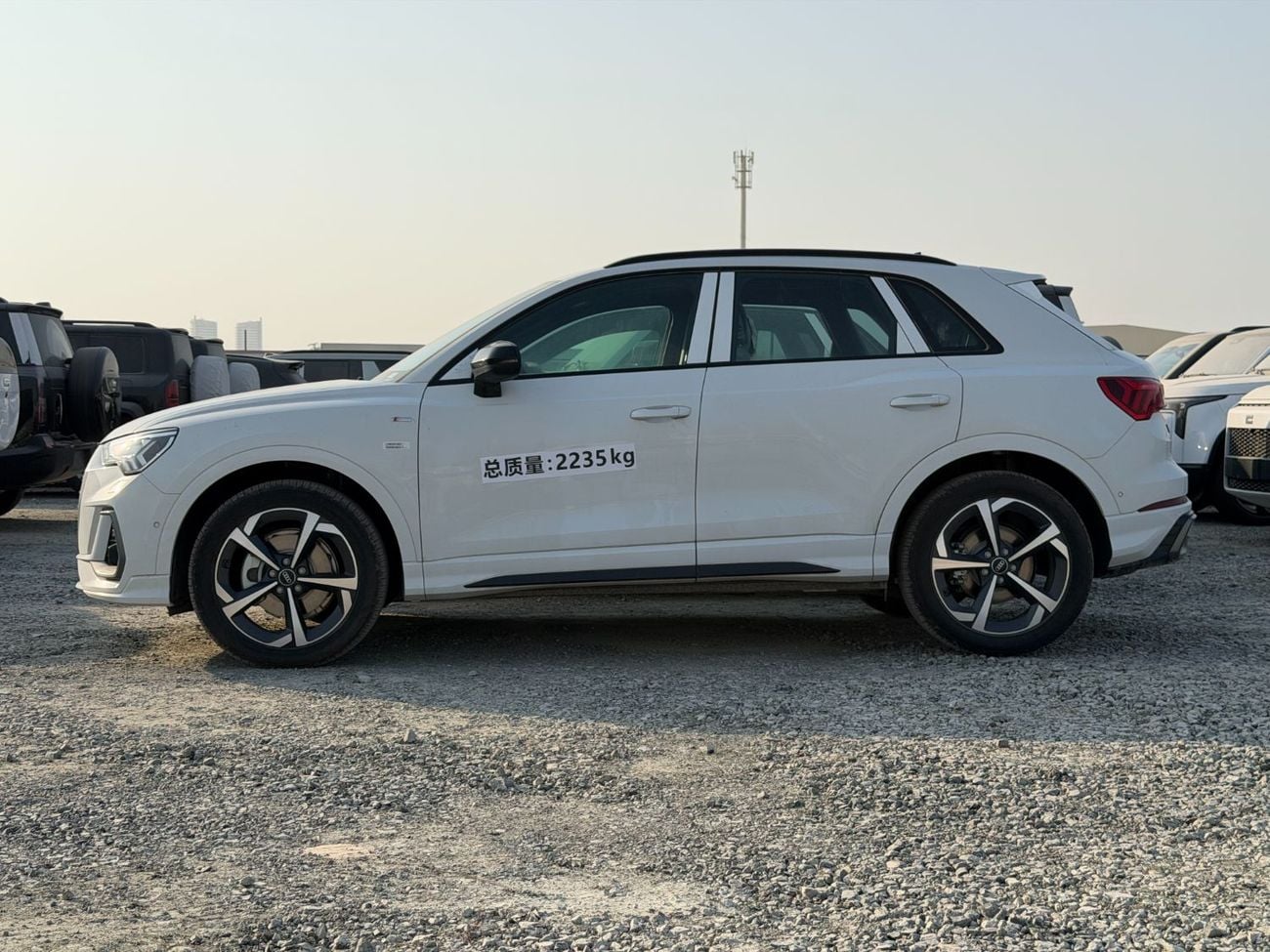 أودي Q3 35 TFSI S-LINE أنيق وديناميكي