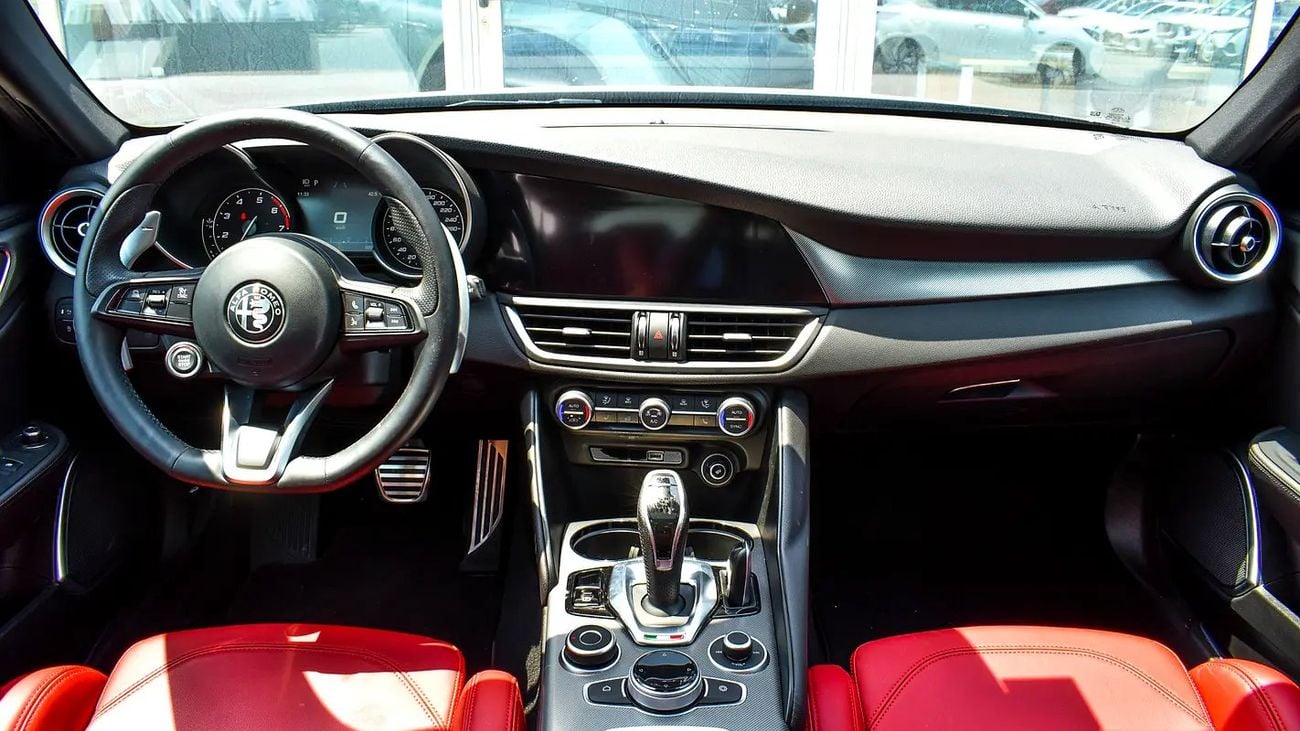 Alfa Romeo Giulia VELOCE 0% DP | 1,825/Month | | Veloce | | Gargash Warranty and Service