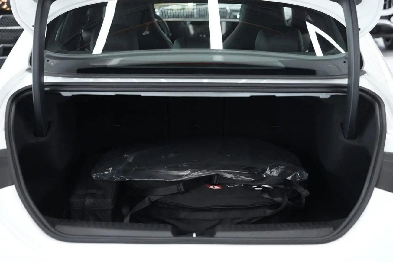 Mercedes Benz CLA 200