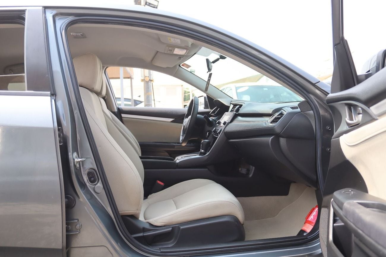 Honda Civic LX ACCIDENTS FREE - GCC - PERFECT CONDITION INSIDE OUT - ENGINE 1600 CC