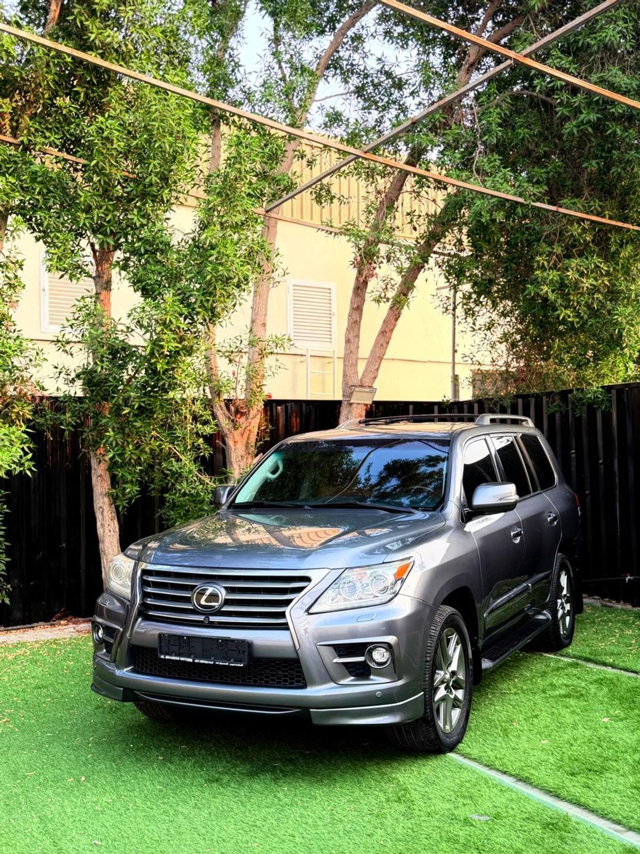 Lexus LX570 SPORT PLATINUM