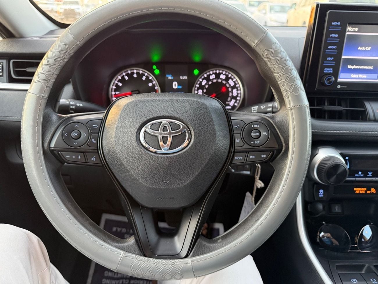 Toyota RAV4 LE 2021 AWD LEATHER SEATS 2.5 USA SPEC