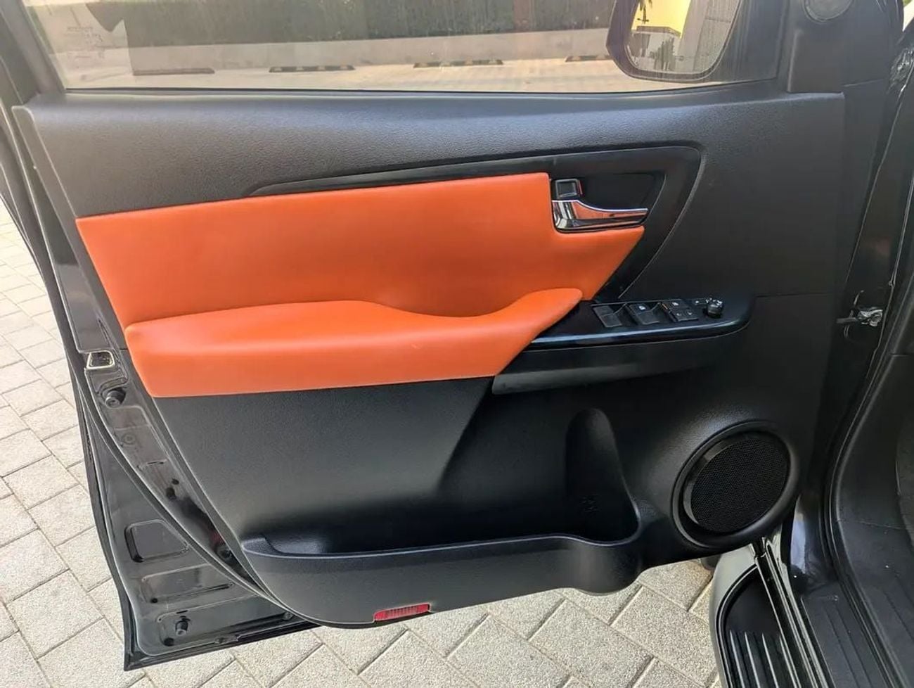 Toyota Fortuner EXR GCC Specs V4 2.7L Interior and Exterior Excellent Condition