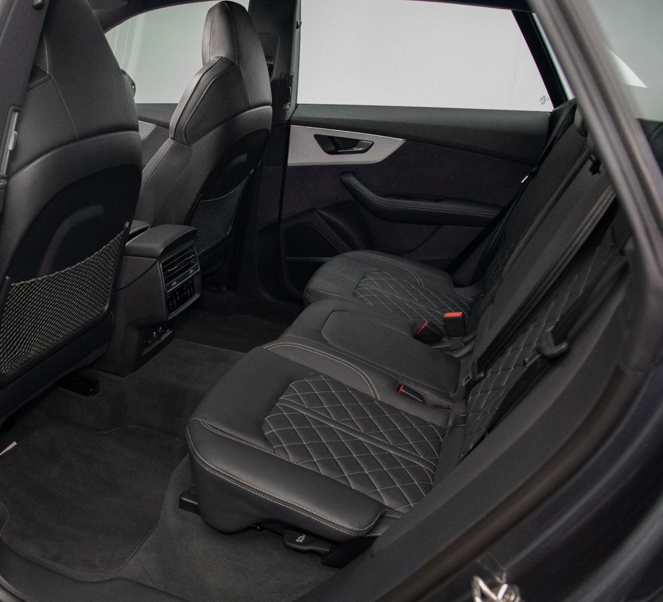 أودي Q8 55 TFSI PROGRESS BLACK