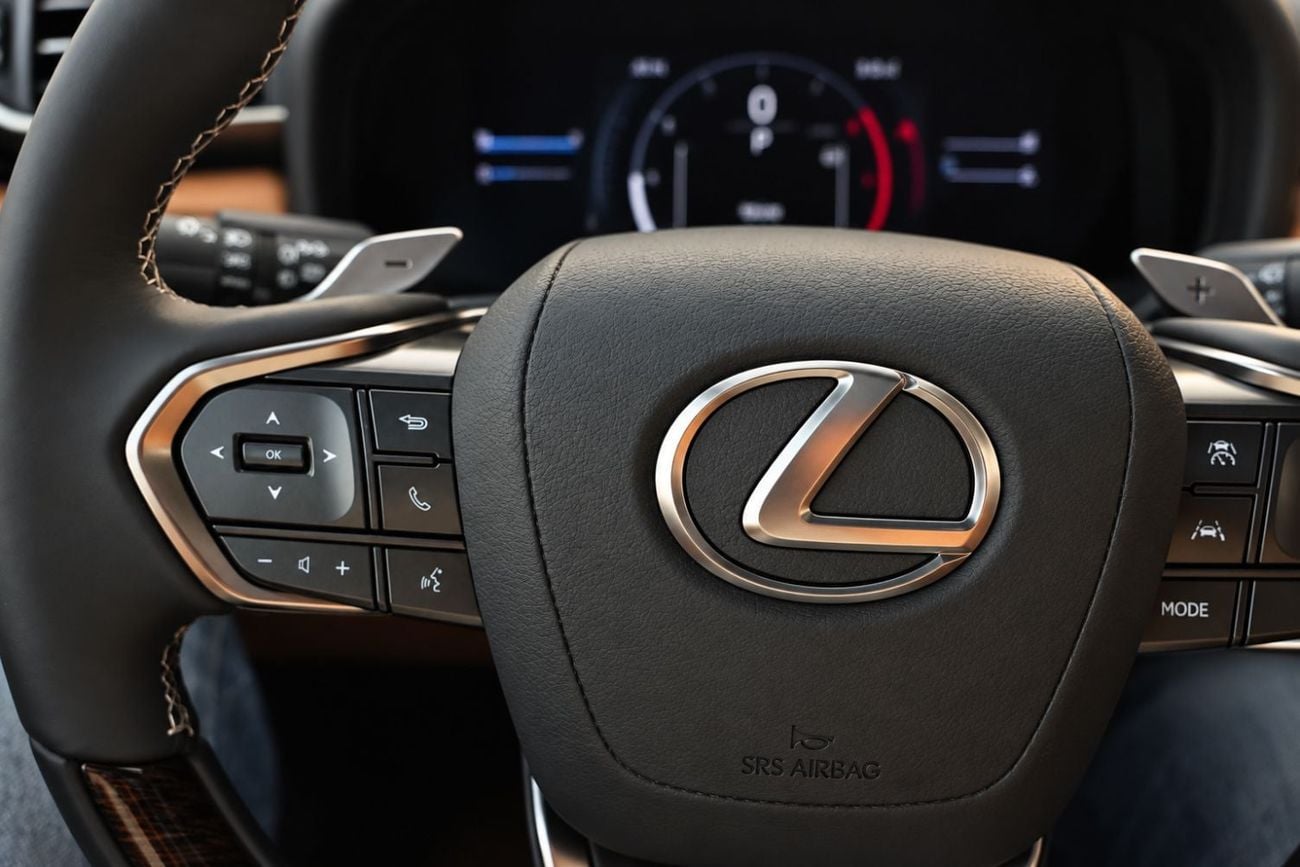 لكزس LX 700h SIGNATURE لكزس LX 700h