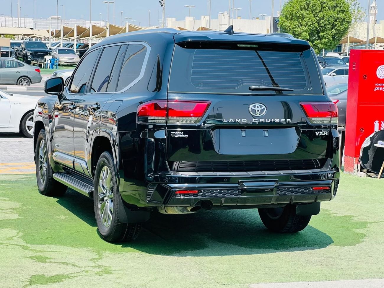 Toyota Land Cruiser VXR TWIN TURBO 2024.ENGINE 3.5L/V6