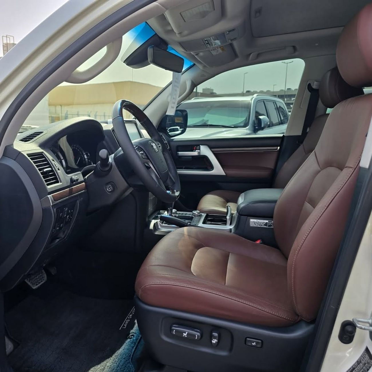 Toyota Land Cruiser VXR