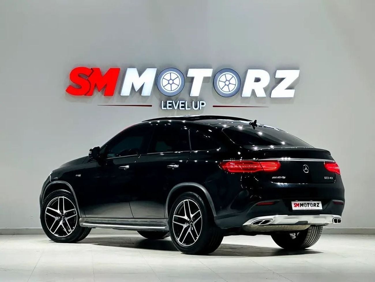 مرسيدس بنز GLE 43 AMG STANDARD