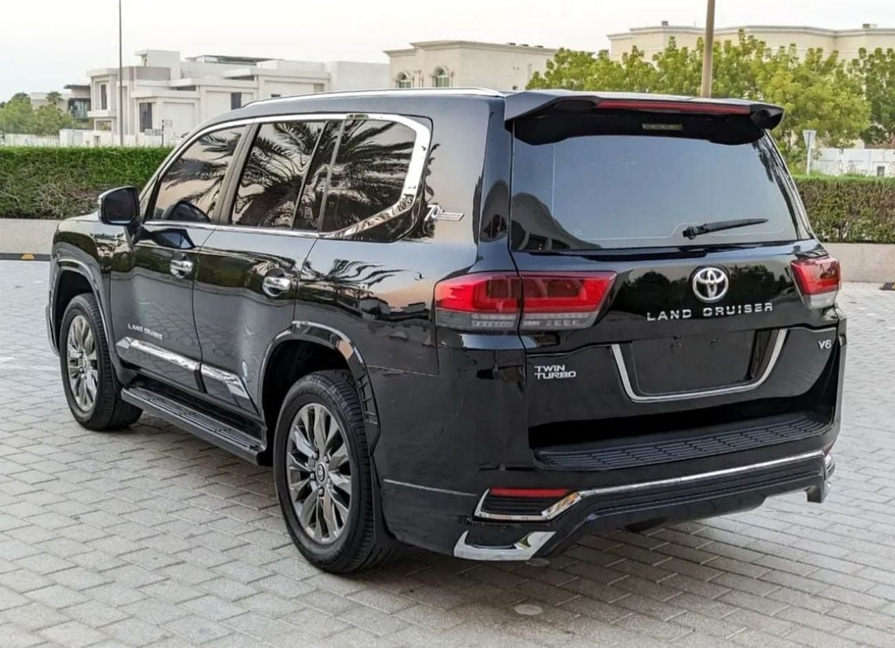 Toyota Land Cruiser Toyota landcruise 2014Model Facelifte 2025 V6 4.0L petrol Engine Colour Black push start Transmissio