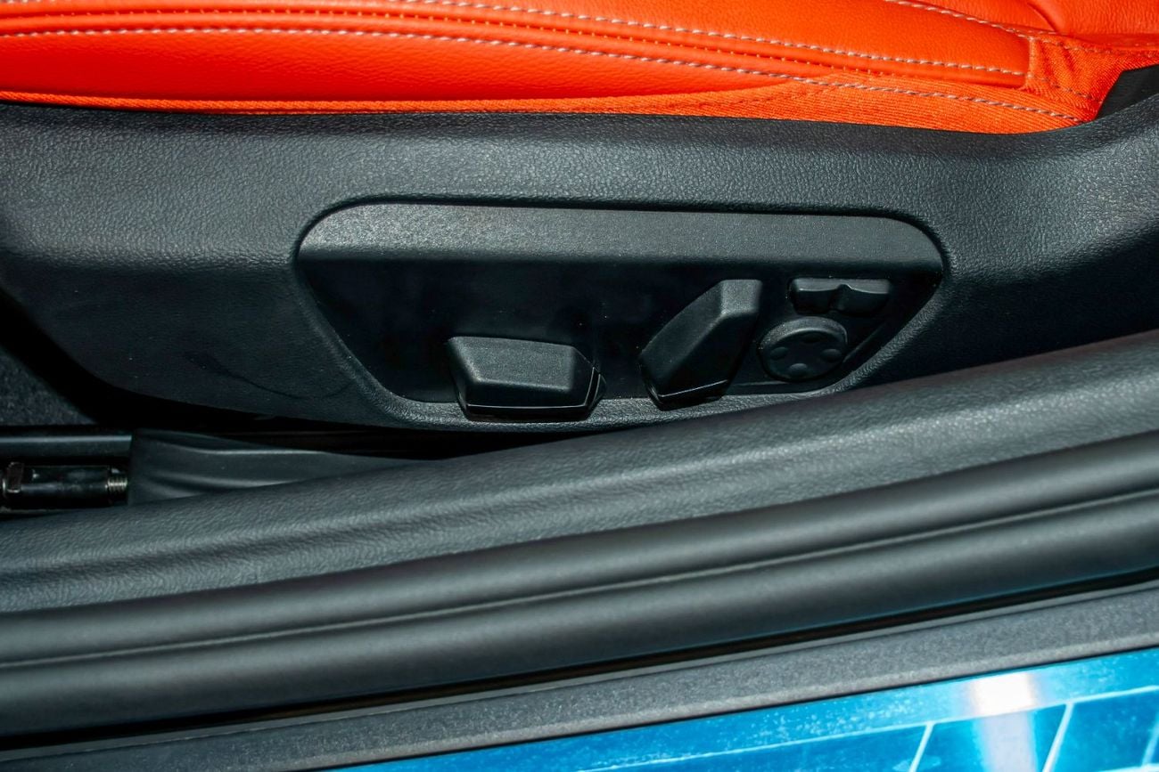 بي أم دبليو Z4 sDRIVE30i LUXURY M SPORT PACKAGE