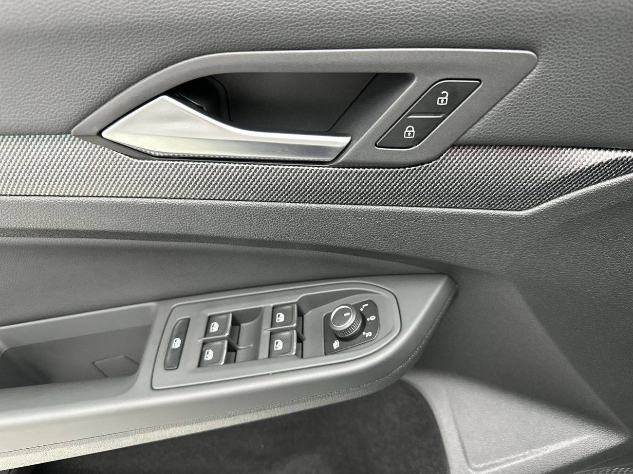 Volkswagen Golf GTI Premium Leather Seats 2L | 22,000 AED SAVINGS from New Car | 265 HP | GCC Specs