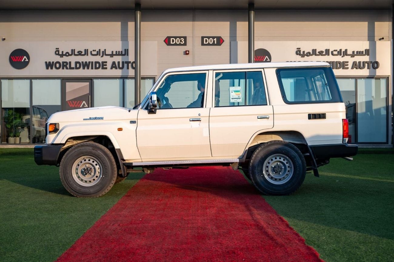 Toyota Land Cruiser 70 LC76 2.8L Manual Diesel