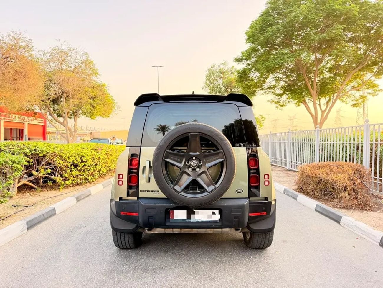 Land Rover Defender 110 HSE GCC Specs