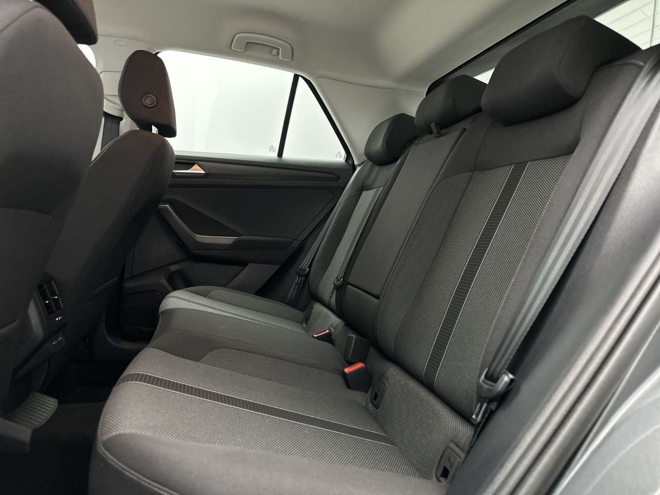 Volkswagen T-ROC LIFE with Camera 1.4L | Adaptive Cruise Control | Multi-color Digital Cockpit | VW Certified