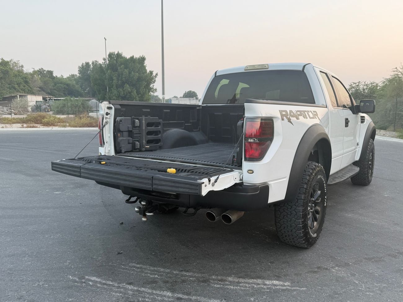 Ford F-150 SVT RAPTOR SUPER CAB