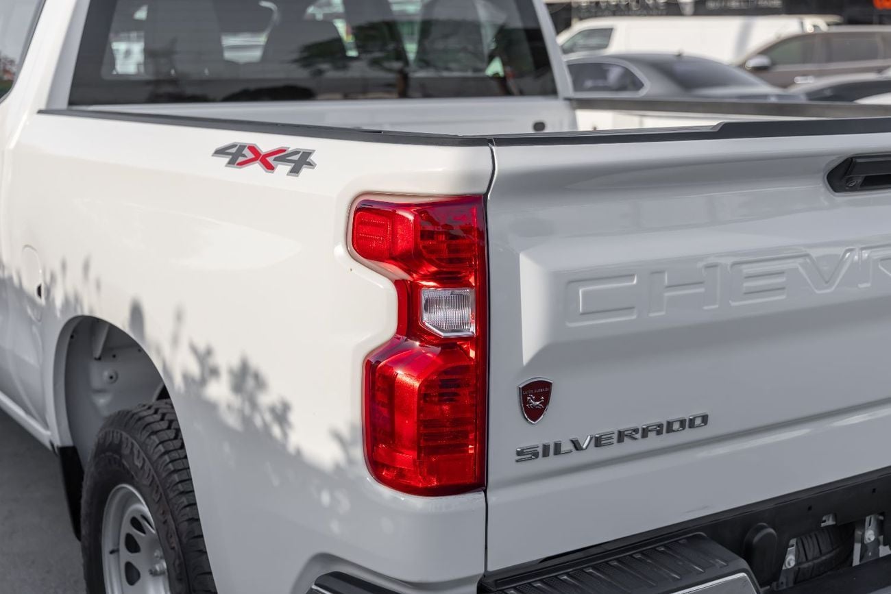 Chevrolet Silverado 1500WT CHEVROLET SILVERADO | V8 5.3L | 4WD | GCC | CREW CAB | 2025 (Export)