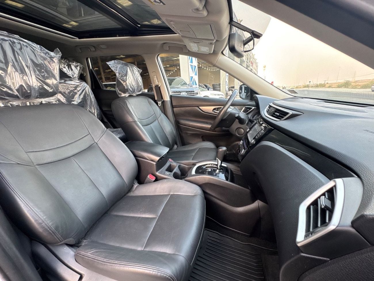 Nissan Rogue SL / V4 2.5L / PANORAMIC SUNROOF / AWD / 360 CAMERA / REAR AC
