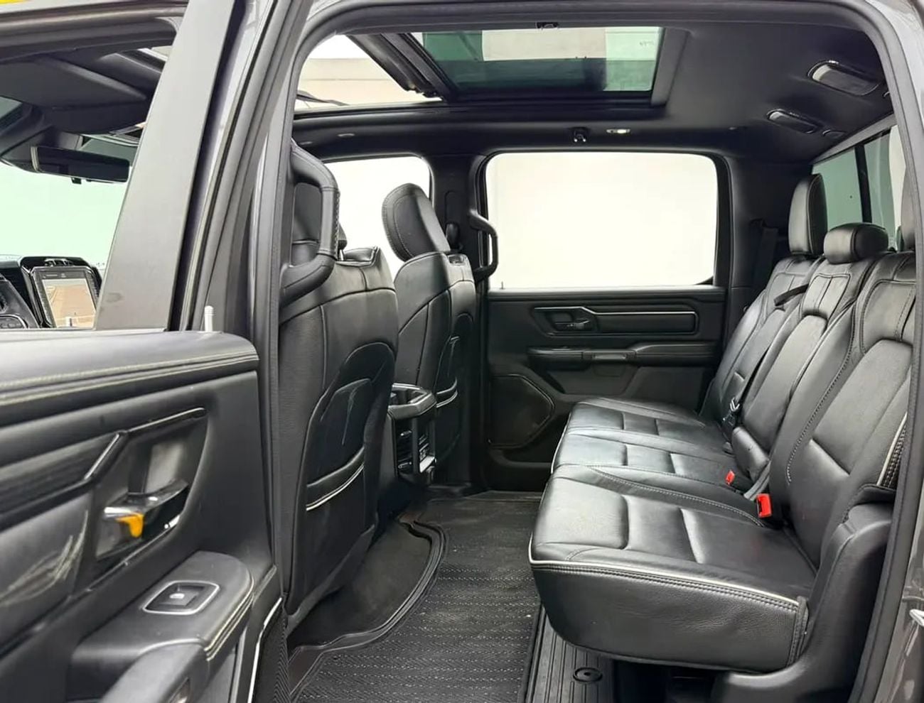 RAM 1500 Limited, Warranty + Service Pack, Full Service History, Fully Loaded. GCC