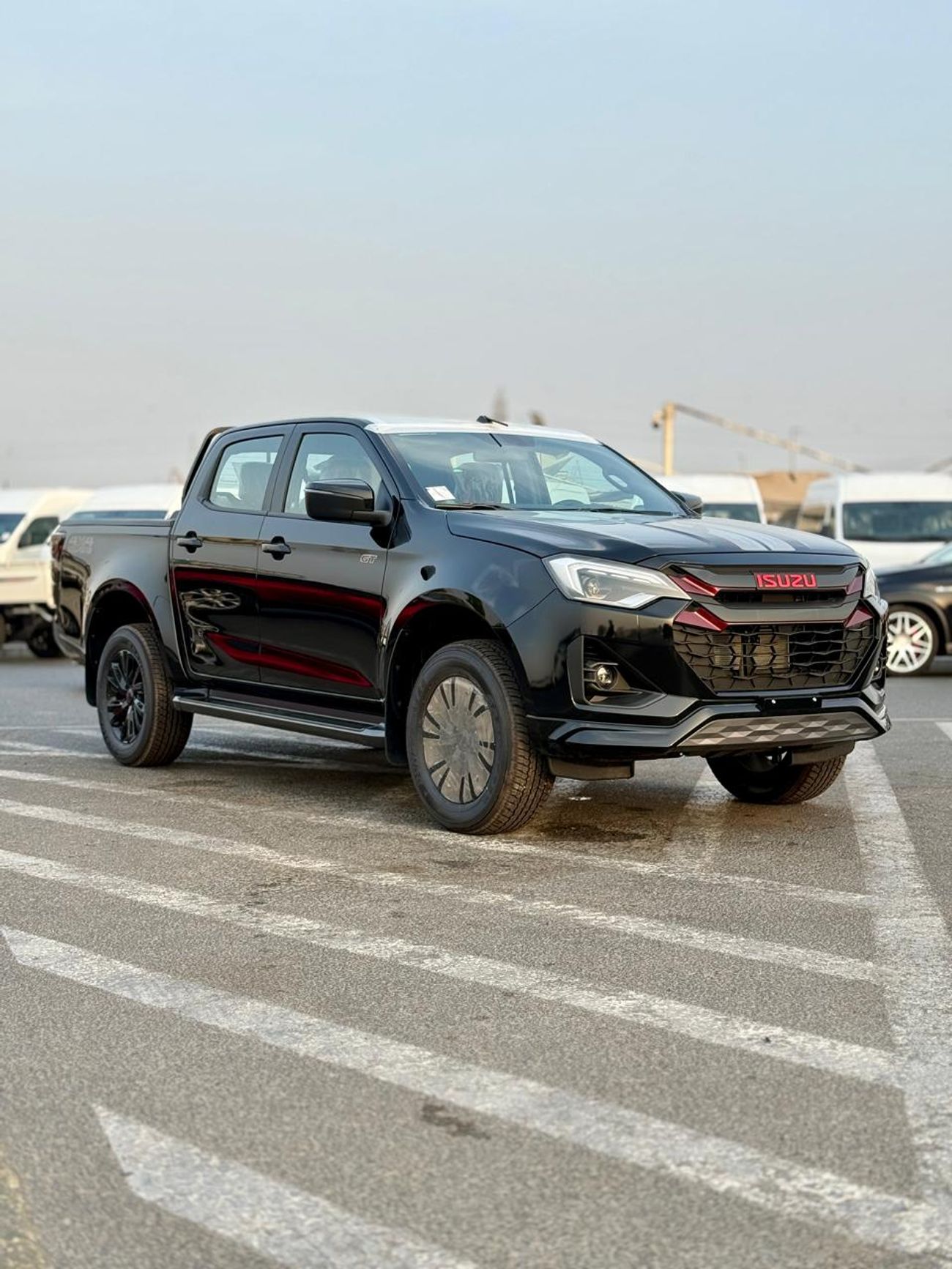 إيسوزو D ماكس ISUZU DMaX - 3.0L - CREW CaB - 4WD - GT - 2027 - BLACK ISUZU DMaX - 3.0L - CREW CaB - 4WD - 2027 - BLACK
