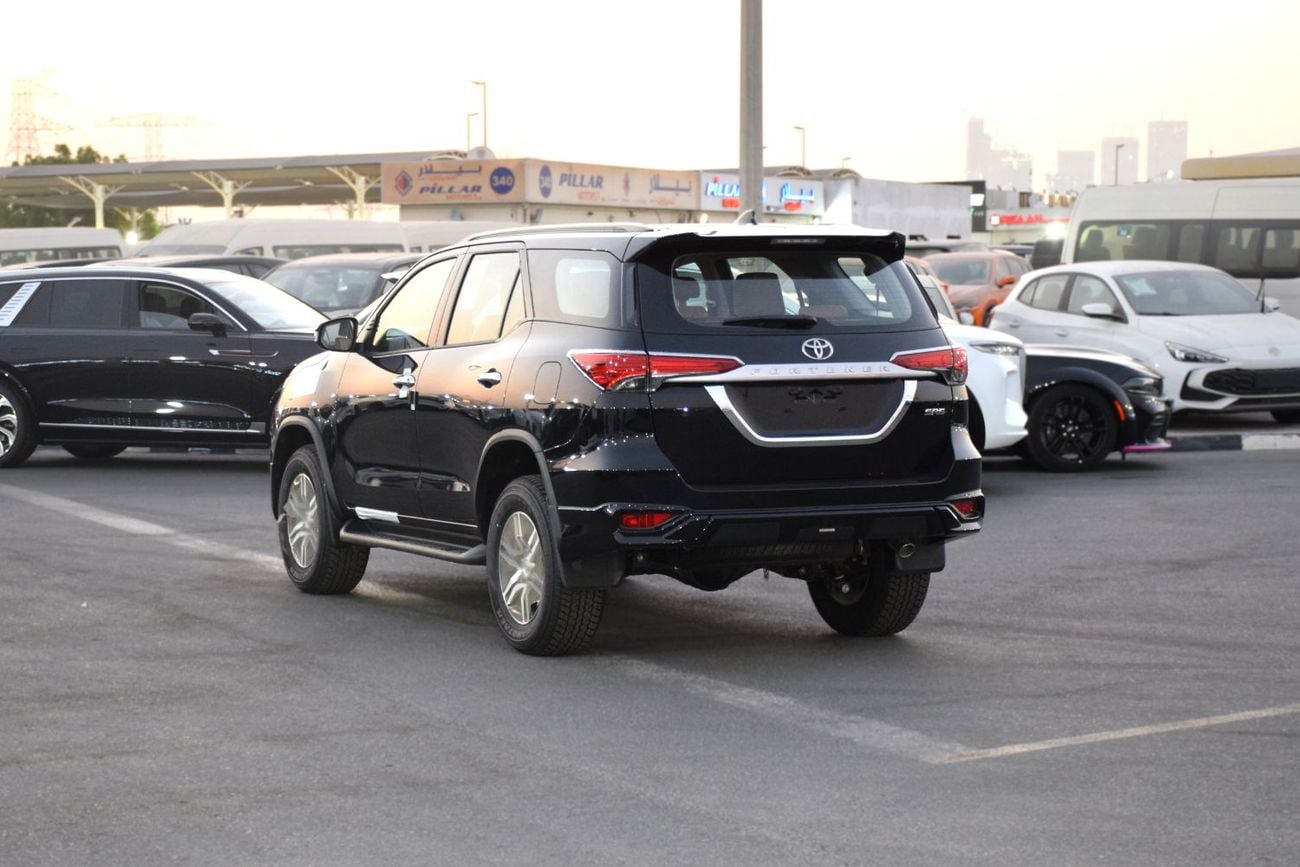 Toyota Fortuner SR5
