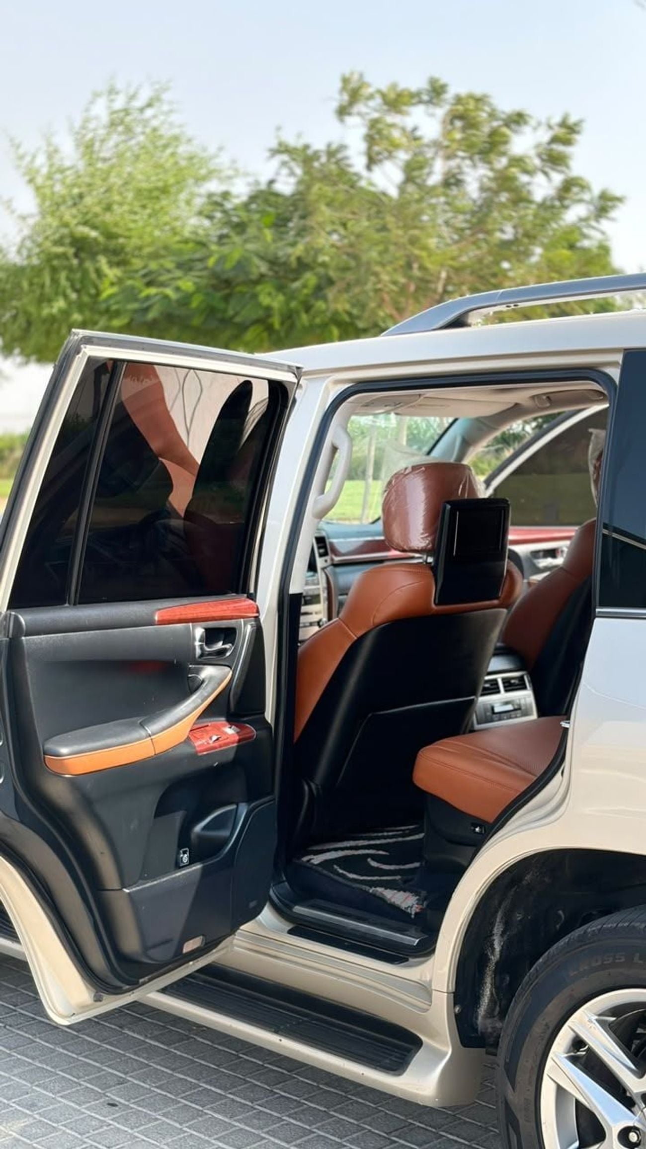 Lexus LX570 PLATINUM