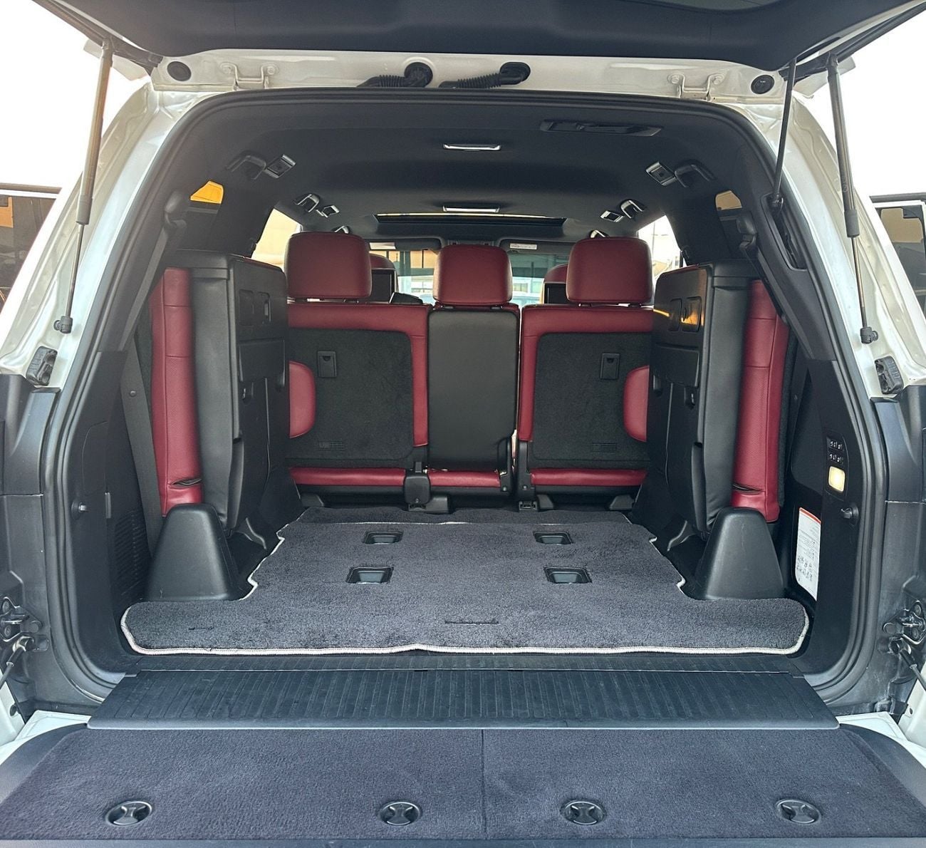 Lexus LX570 PLATINUM SIGNATURE