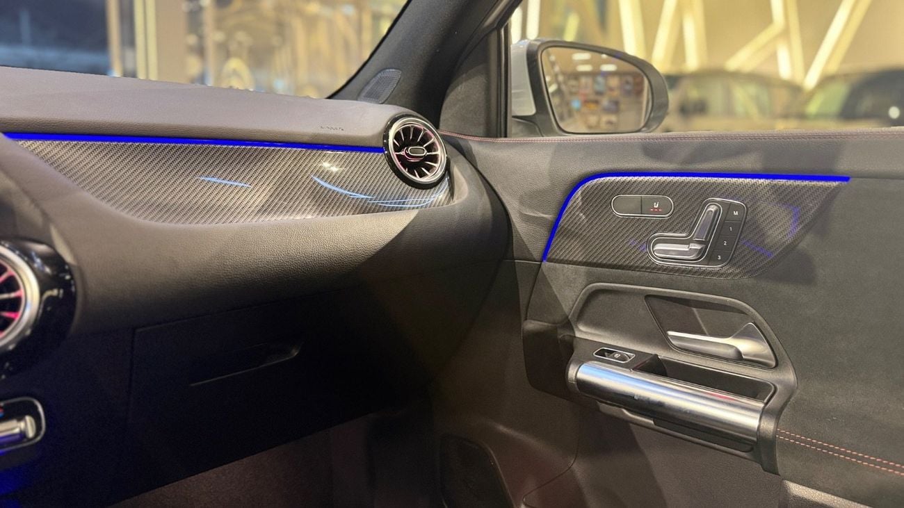 مرسيدس بنز GLA 45 AMG ستاندارد