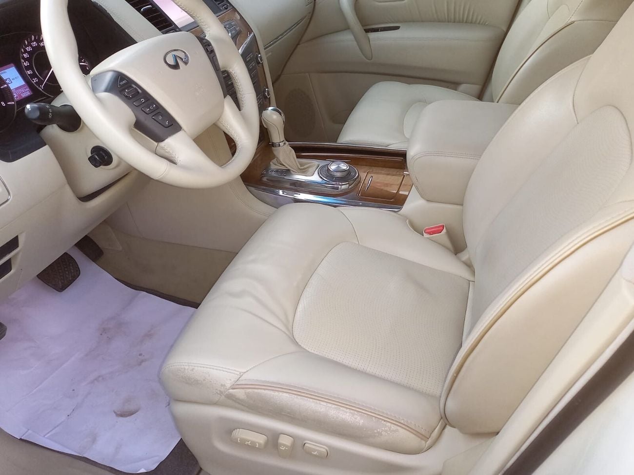 Infiniti QX80 LUXURY