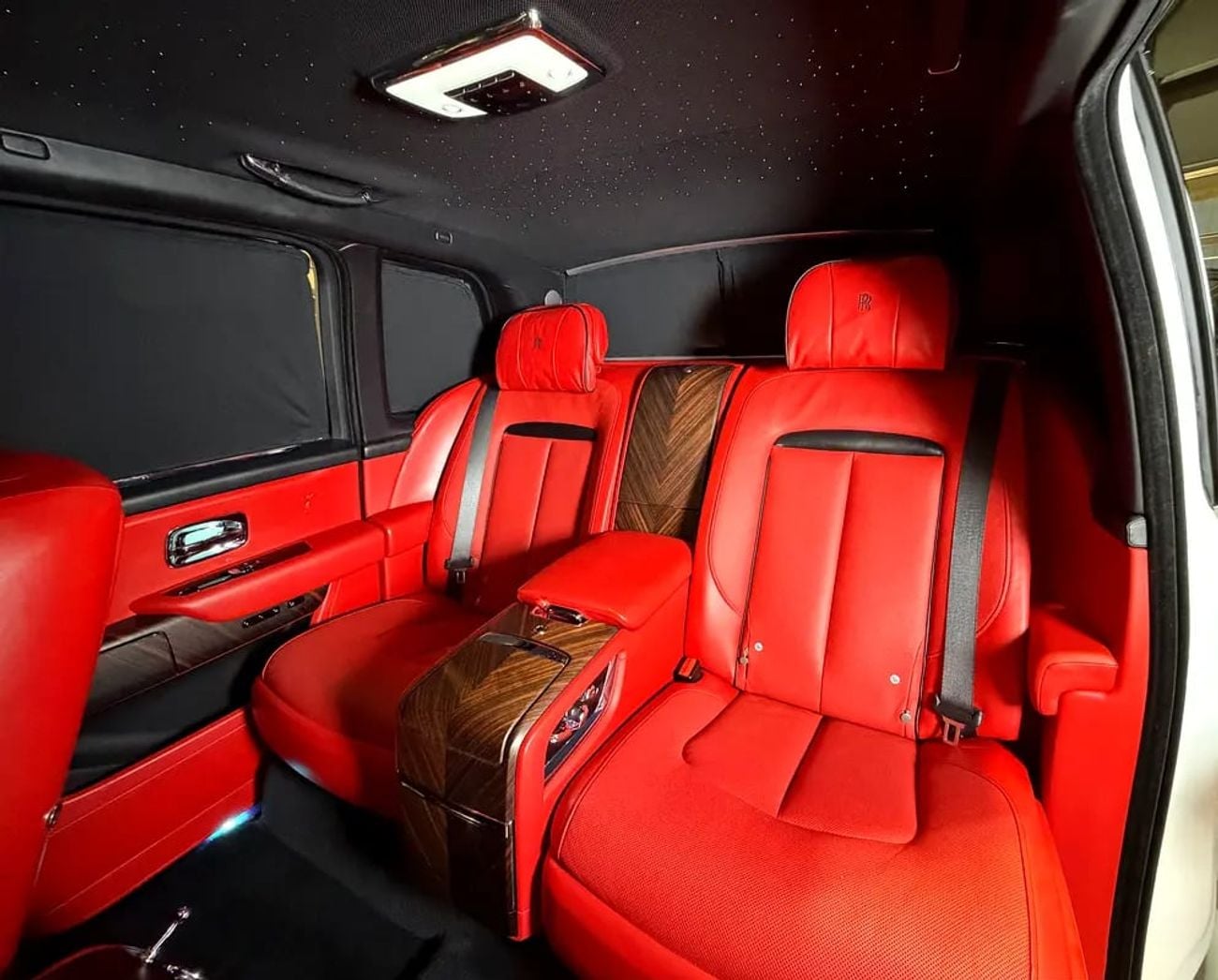 Rolls Royce Cullinan VIP EDITION GCC FHS 1 YEAR WARRANTY
