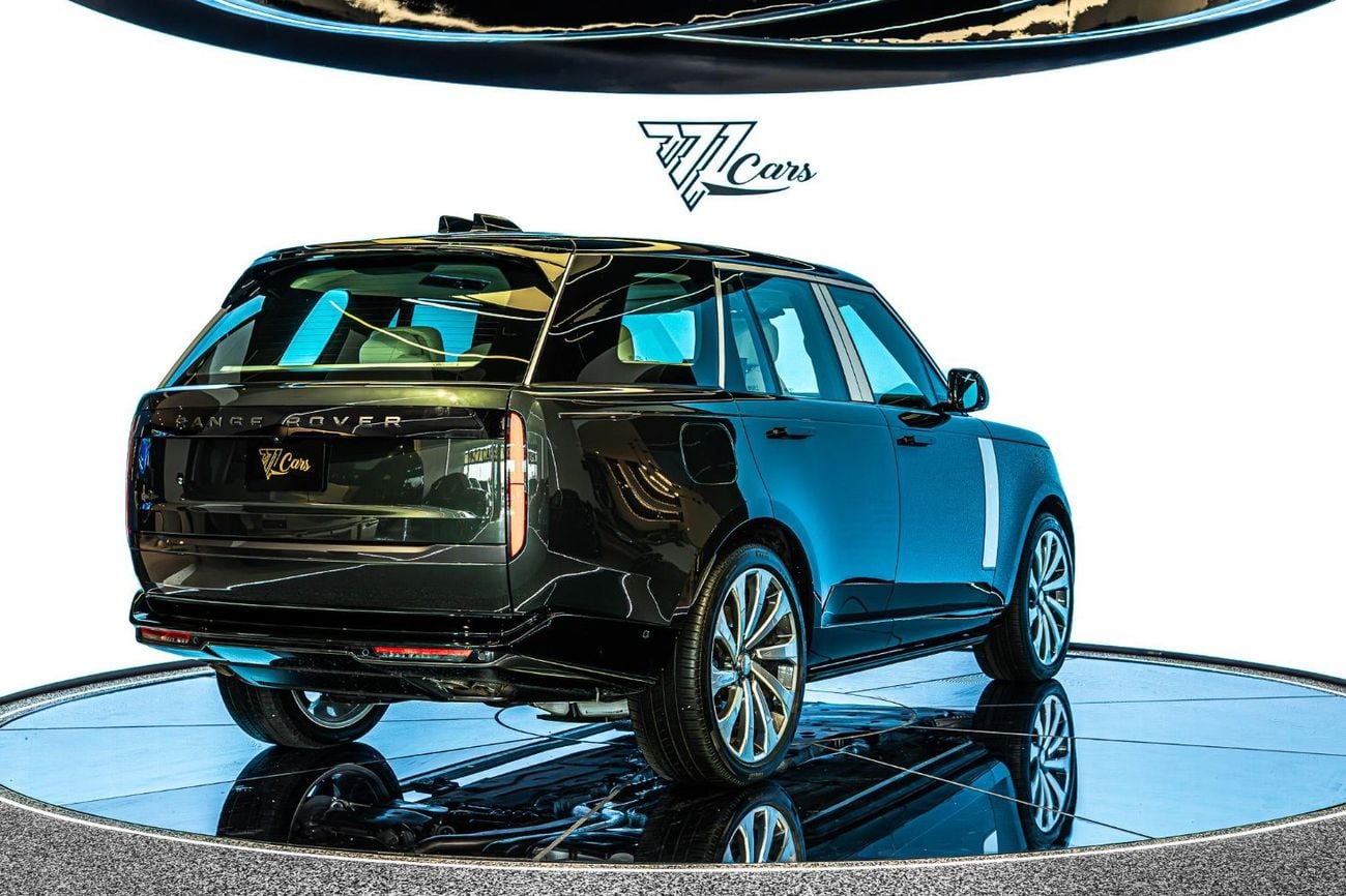 لاند روفر رينج روفر AUTOBIOGRAPHY P530 | Belgravia Green | Black Roof | White Interior | Shadow Exterior Package | GCC Specs