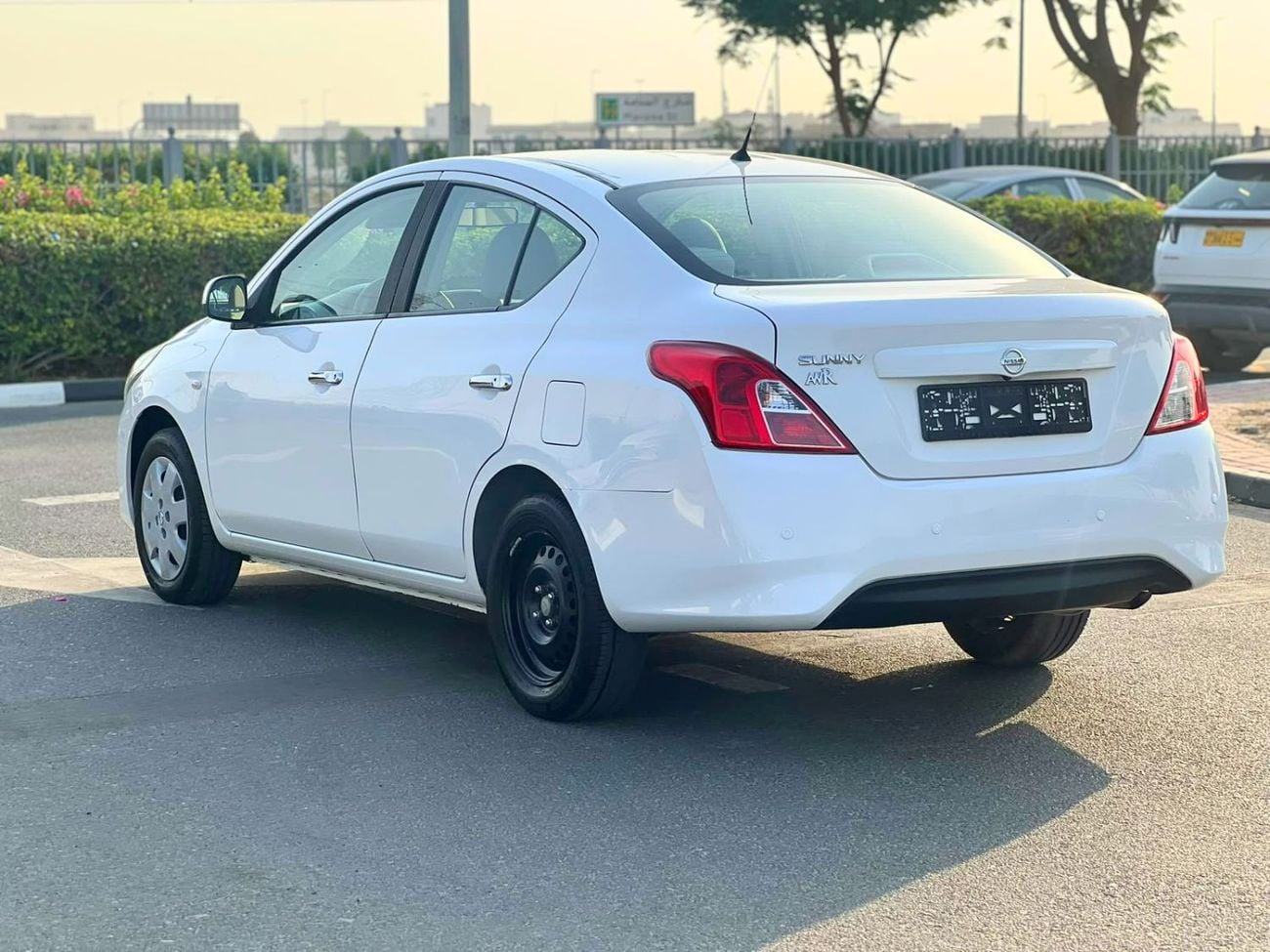 Nissan Sunny SV Nissan Sunny 2023 S GCC Specs Nissan Sunny 2023 S trim in excellent condition, GCC specification. Ec