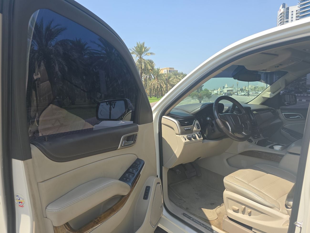 GMC Yukon DENALI PWR STEPS