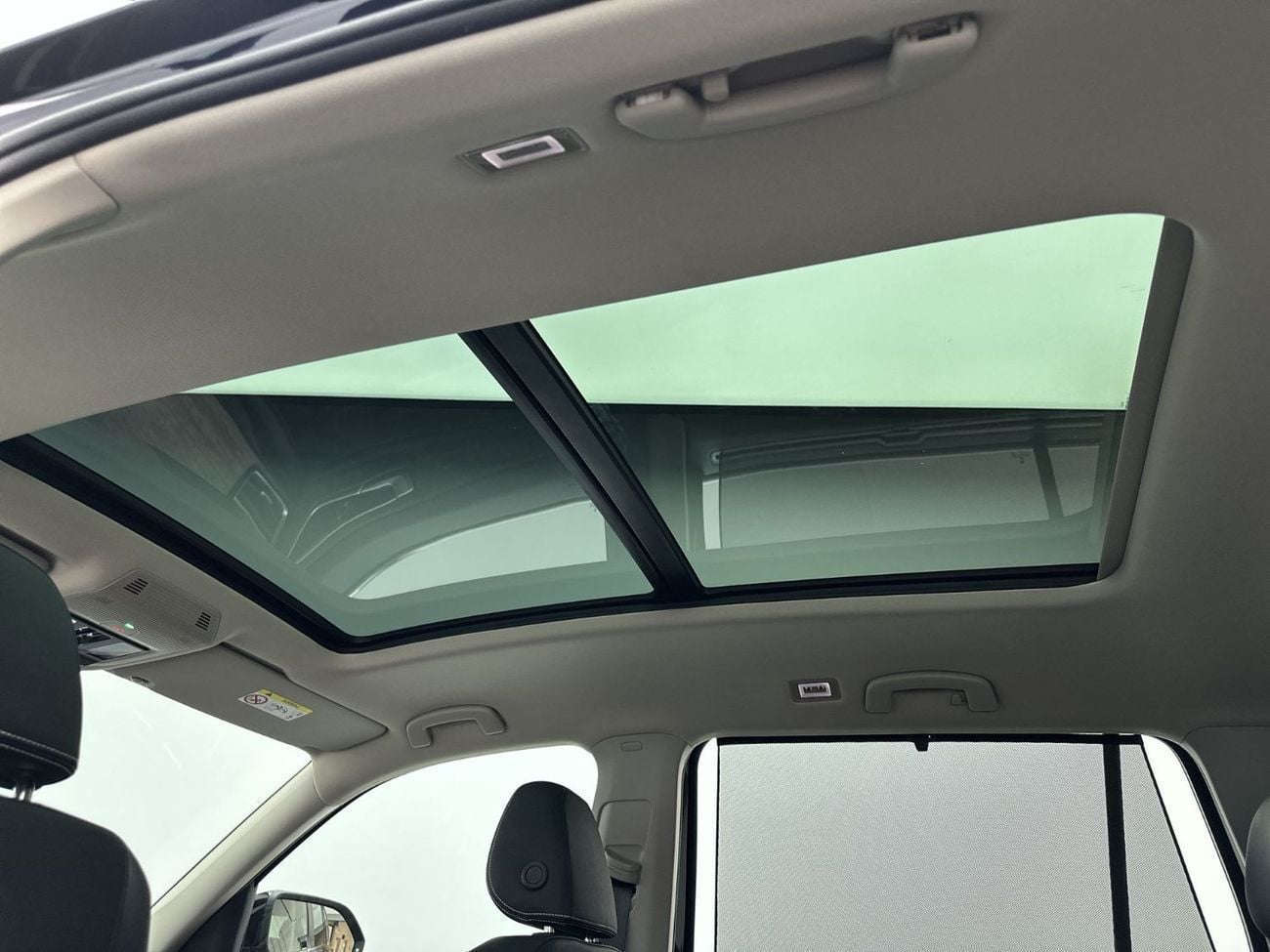 فولكس واجن تيرامونت COMFORTLINE Teramont 2.0L (Facelift 2) | Next-Gen Infotainment & Family Luxury | 34,100 AED SAVINGS