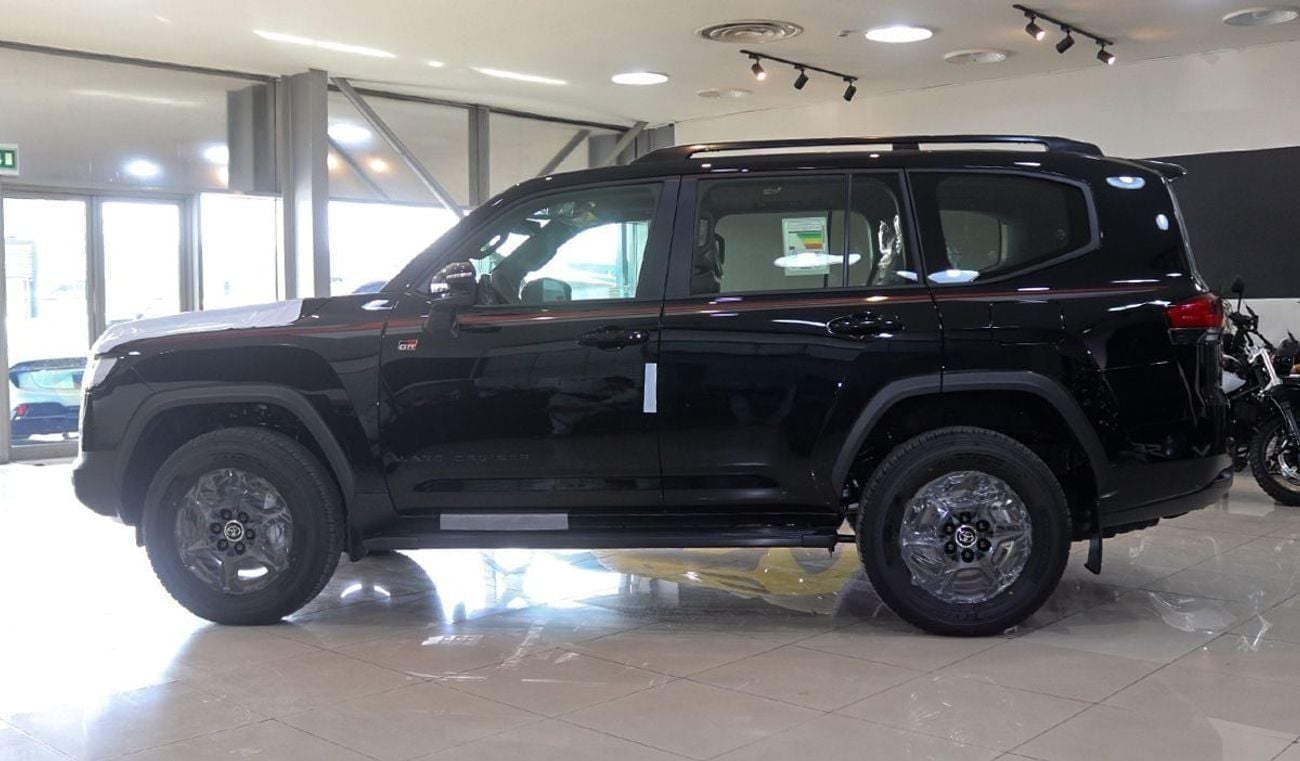 تويوتا لاند كروزر GR SPORT 2026 Model Toyota Land Cruiser (LC300) 3.5 Petrol 4WD 10A/T