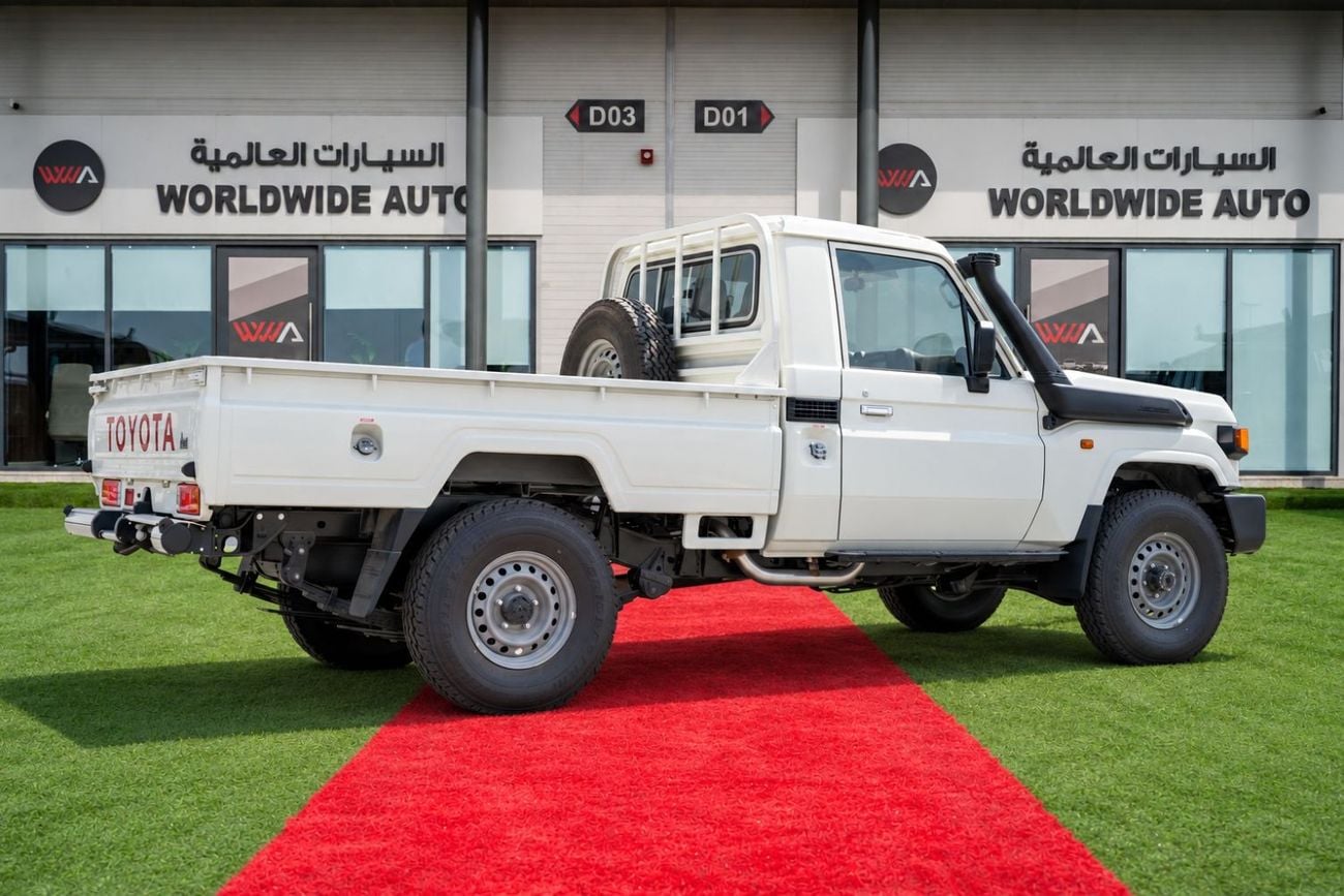 Toyota Land Cruiser Pick Up LC79 SINGLE CABIN 2.8L T/DSL STD DL-E AUTOMATIC