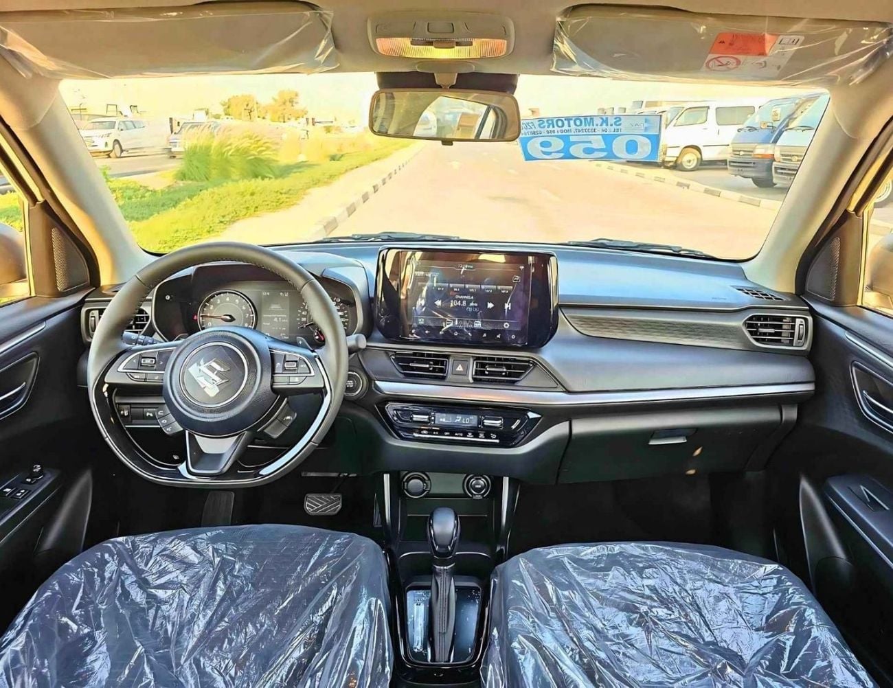Suzuki Swift GLX SUZUKI SWIFT GLX HYBRID || RADAR PETROL AT 1.2L V4 (CODE # SWGLXFOH) SILVER 2026