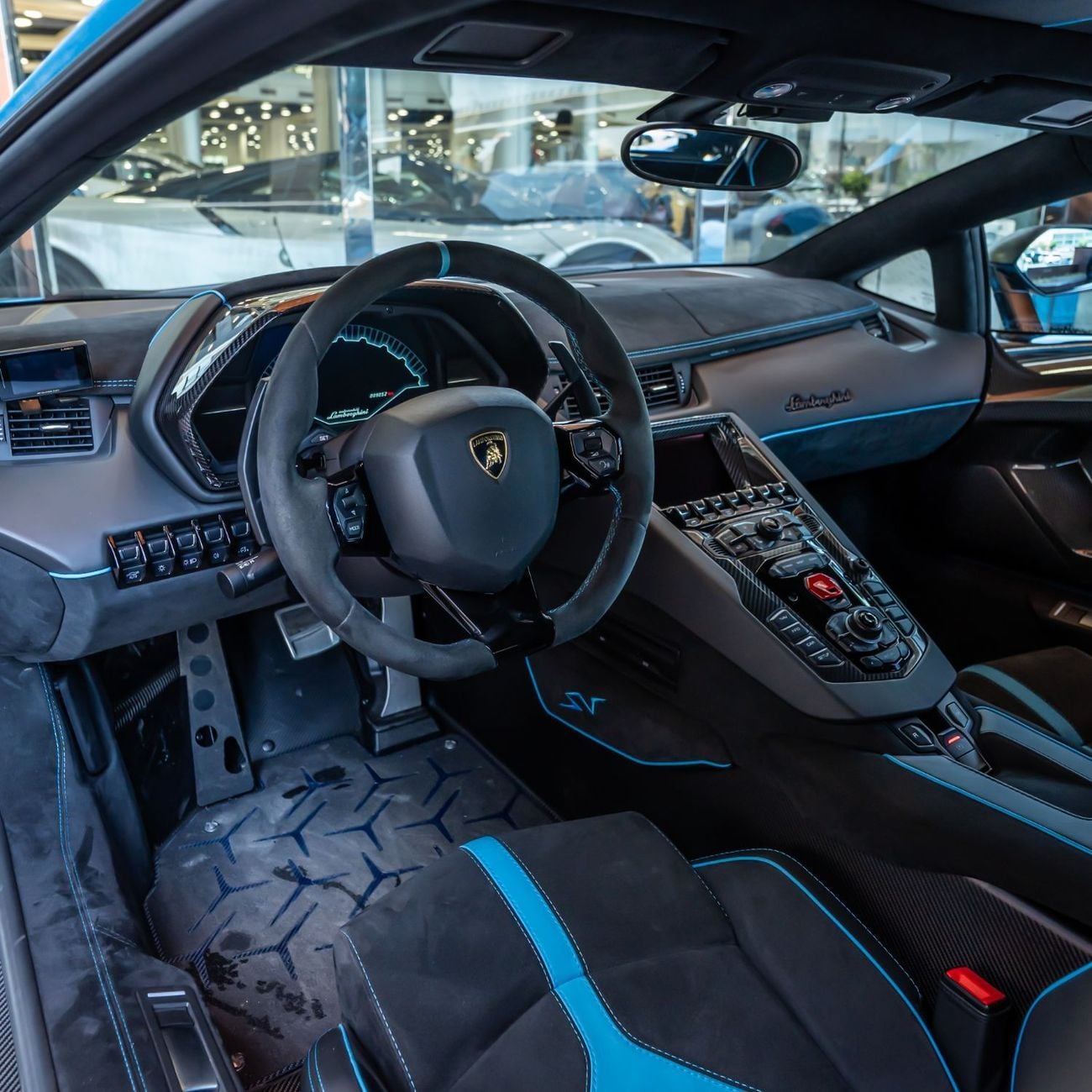 Lamborghini Aventador LP 750